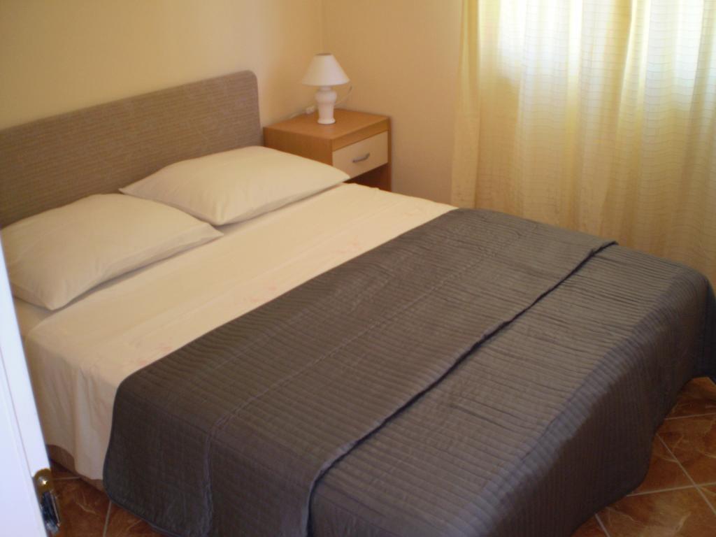 Apartment Tare, Free Parking